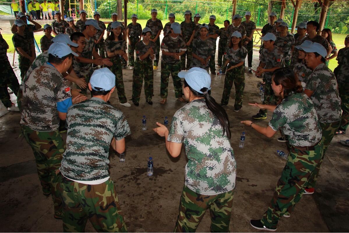 凝聚力量 共筑梦想 年深圳PA旗舰厅集团大鹏拓展活动